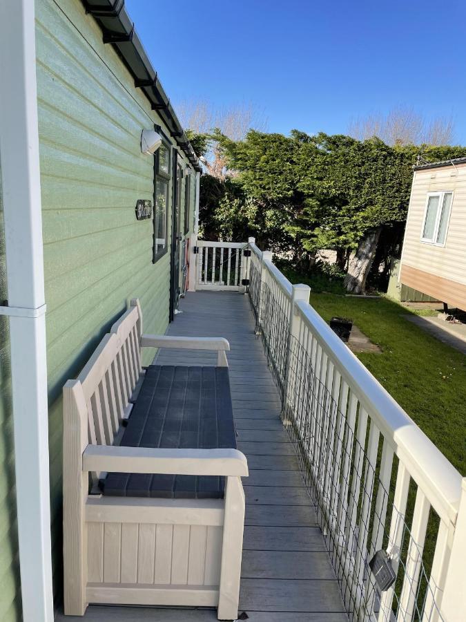 6 Berth Pet Friendly Caravan On Sandy Glade Berrow 外观 照片